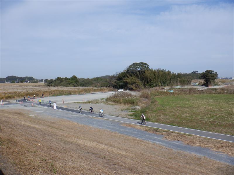 県道直方北九州自転車道線が開通しました。